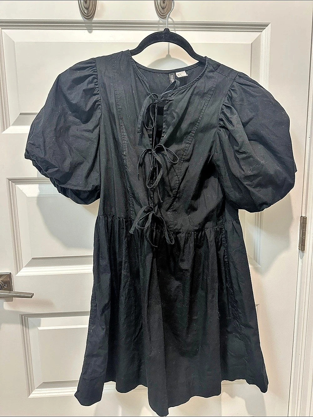 H&M Tie-detail puff-sleeved dress Black Mini Dress
